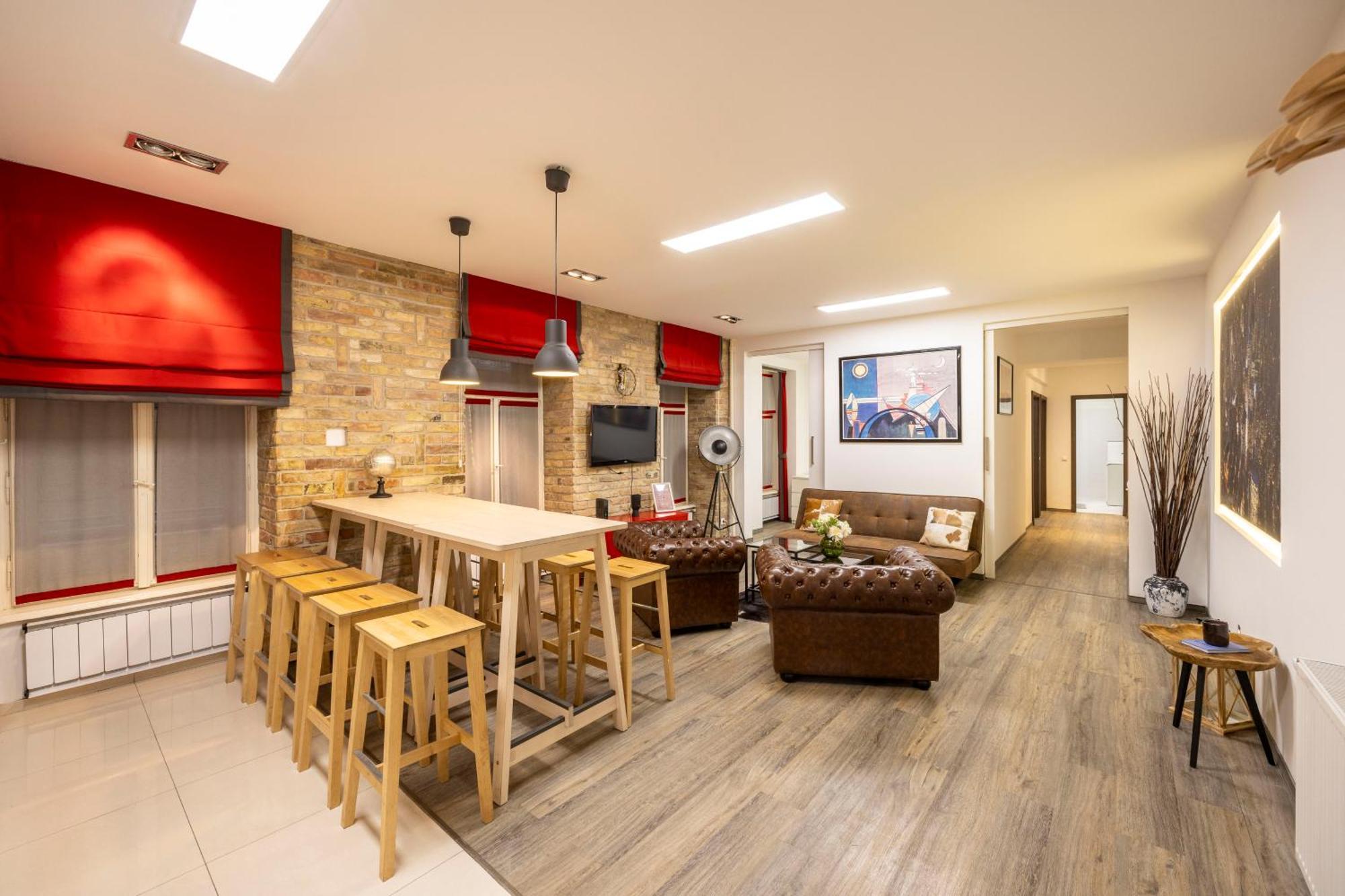 Deluxe Central Elizabeth Residence W/ 4Bedrm, 2Bathrm, 1Lvngrm Budapest Esterno foto